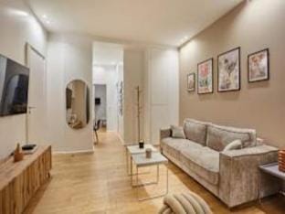 Modern Apartment Center of Paris Apartment in Paris