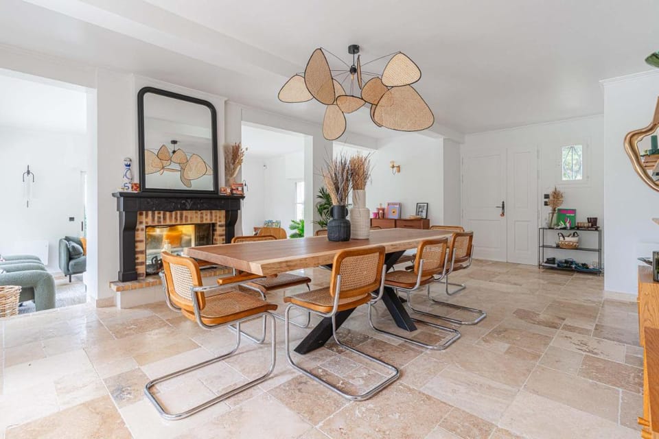 Amazing Villa with Swimming Pool Apartment in Normandy
