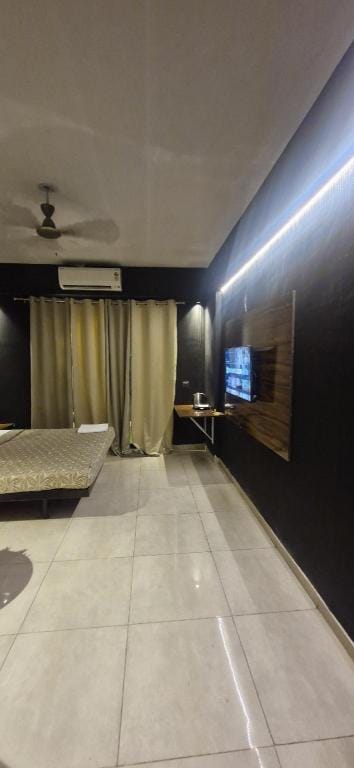 elite stay Hotel in Lucknow