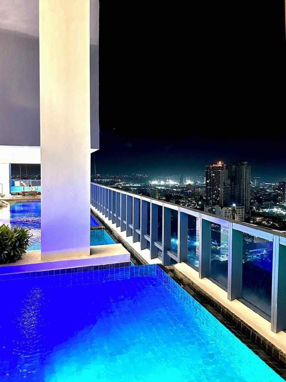 Studio Unit inside IT Park Ayala Hotel in Lapu-Lapu City