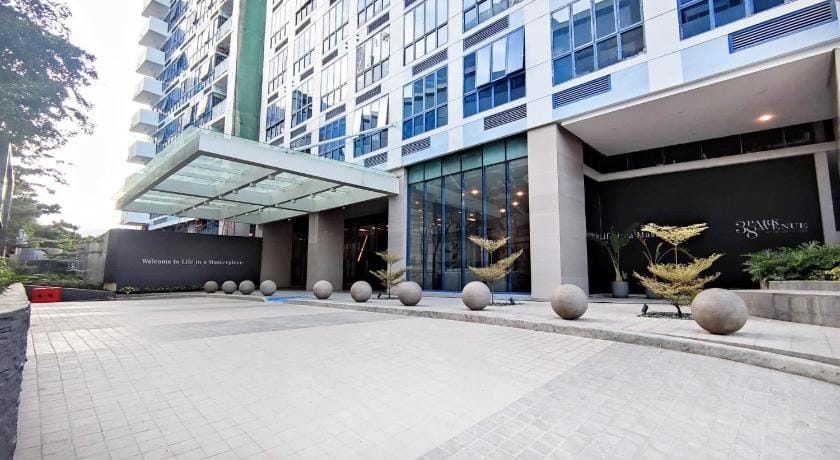 Studio Unit inside IT Park Ayala Hotel in Lapu-Lapu City