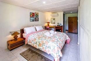 Panpurie Koh Lanta Resort Hotel in Krabi Changwat