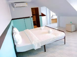 Mitr Inn Phuket Old Town - ภูเก็ต โอลด์ทาวน์ Inn in Wichit