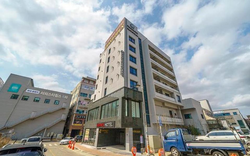 Hwaseong Hotel Hermes Hwaseong City Hall Hotel in Gyeonggi-do