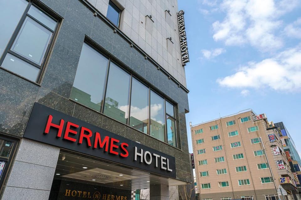 Hwaseong Hotel Hermes Hwaseong City Hall Hotel in Gyeonggi-do
