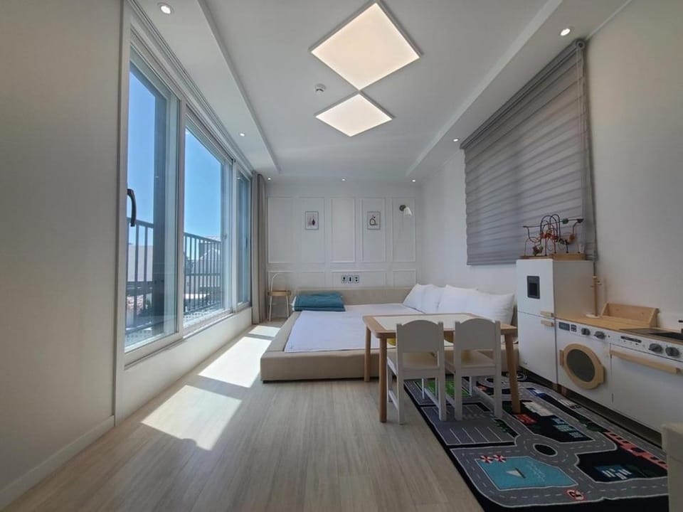 Ggu Ggu Pool Villa Bed and Breakfast in South Korea