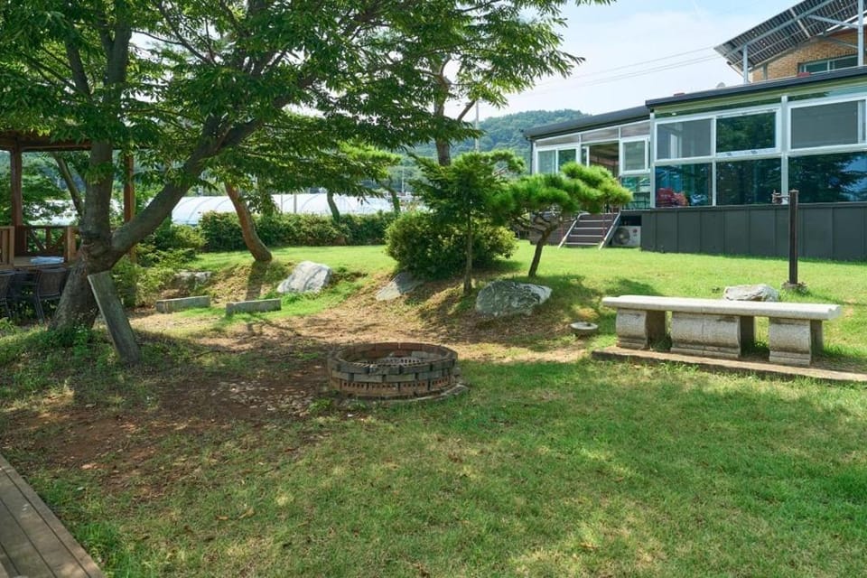 Daebudo Batddureong Bed and Breakfast in Gyeonggi-do