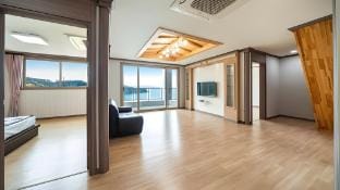 Sunset Hanok Poolvilla Pension and Resort Bed and Breakfast in South Korea