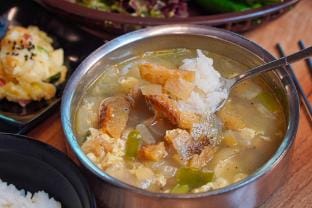 Hanokchon Sinseon Village Pension Bed and Breakfast in Seoul