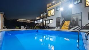 Brooks Pension Bed and Breakfast in Gyeonggi-do