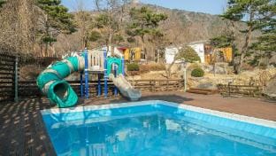 Beverly Hills Pension Bed and Breakfast in Gyeonggi-do