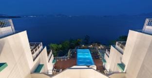 Marine Terrace Pool Villa Pension Bed and Breakfast in South Korea