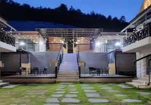 Meteora Pension Bed and Breakfast in South Korea