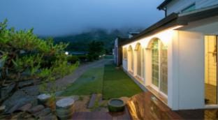 Keum-Bau Pension Bed and Breakfast in South Korea