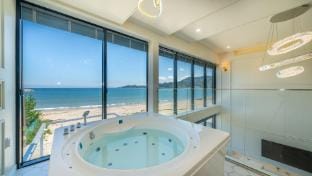 Poe's Pool Villa Bed and Breakfast in South Korea