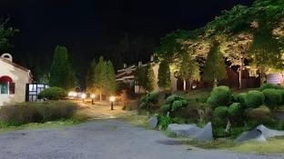 Cheongpodae Sunset Resort and Caravan Bed and Breakfast in South Korea
