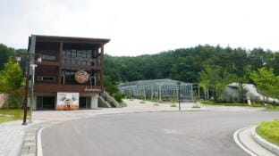 Hapcheon Woobijeong Pension Bed and Breakfast in South Korea