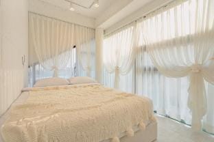 White Cube Pool Villa Bed and Breakfast in Gyeonggi-do