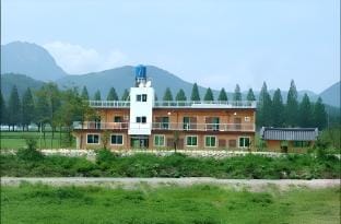 Power Pension Gangwadeul Bed and Breakfast in South Korea