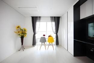 Yolo Hotel &amp;amp;amp;amp;amp;amp;amp;amp; Pension Bed and Breakfast in South Korea