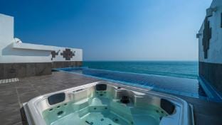 Elafoni Sea Pool Villa Bed and Breakfast in South Korea