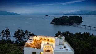 Sacheon Cielo Resort &amp;amp;amp;amp;amp;amp;amp;amp;amp;amp; Pool Villa Bed and Breakfast in South Korea