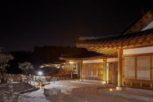 Gapyeong Hanok Village Gapyeongjae Bed and Breakfast in Gyeonggi-do