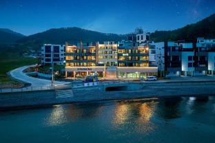 Geoje Paraiso Kids &amp;amp;amp;amp;amp;amp;amp;amp;amp;amp;amp;amp;amp;amp; Pool Villa Spa Pension Bed and Breakfast in South Korea