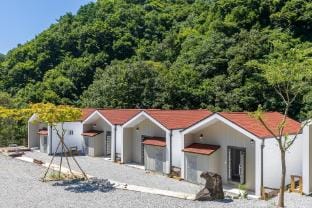 Cheongsanyusu Pension Bed and Breakfast in South Korea