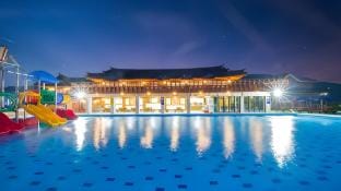 Hanok Pension Yongjang Bed and Breakfast in South Korea