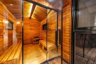 Jecheon Water Park Camping Land Bed and Breakfast in South Korea