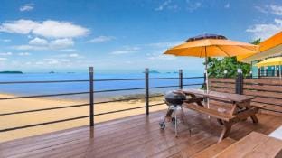 Happy Tree Family Hotel Gosapo Pension Building Bed and Breakfast in South Korea