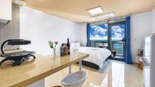 Yeosu Naples House Pension Bed and Breakfast in South Korea