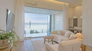 Taean Pool Villa Amare Bed and Breakfast in South Korea