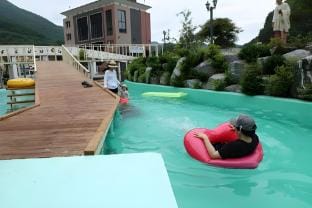Dwee Tree Glamping Bed and Breakfast in South Korea