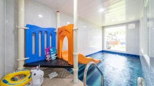 Bao Kids Pool Villa Bed and Breakfast in Gyeonggi-do