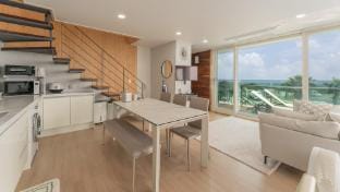 Stay D&amp;amp;amp;amp;amp;amp;amp;amp;amp;amp;amp;amp;D Pool Villa Bed and Breakfast in South Korea