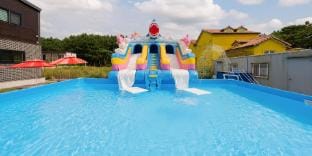 Taean Cheongpodae Private Family Yula Pension Bed and Breakfast in South Korea