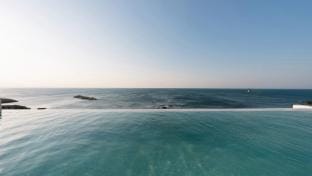 Coral Tree Pool Villa Bed and Breakfast in South Korea
