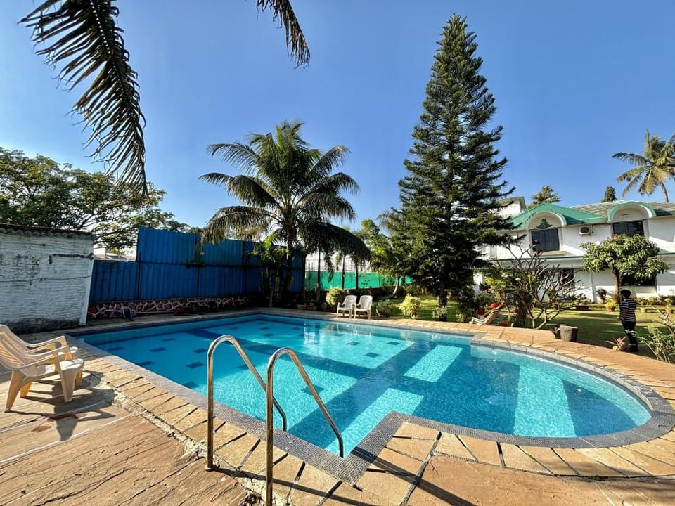 Pyrite Blue Waters Villas Hotel in Lonavla