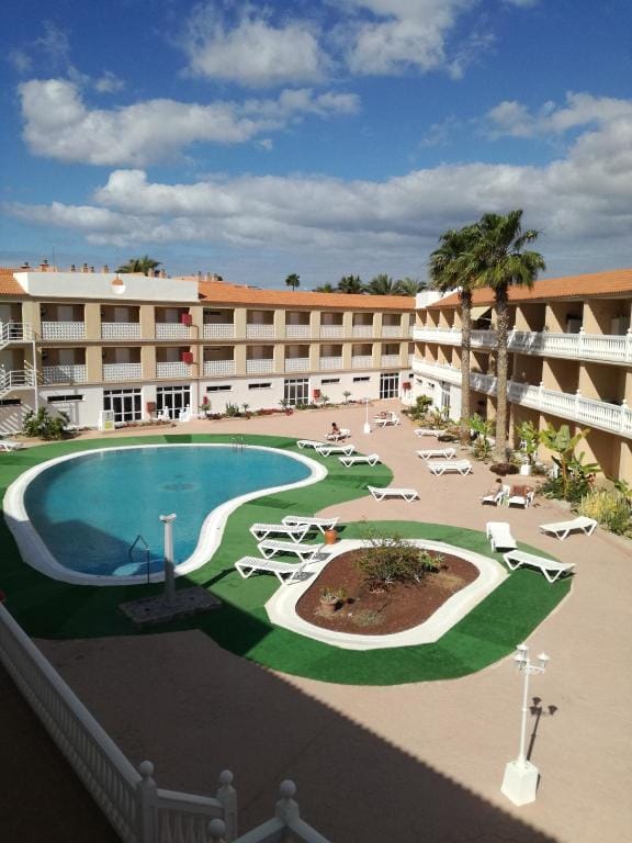 APARTAMENTOS PARQUE CAROLINA Hotel in Abona
