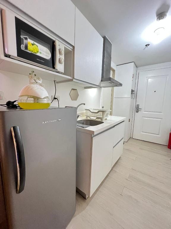 Chic and Cozy Studio Luxury Condo Suite Azure SF Hotel in Calabarzon