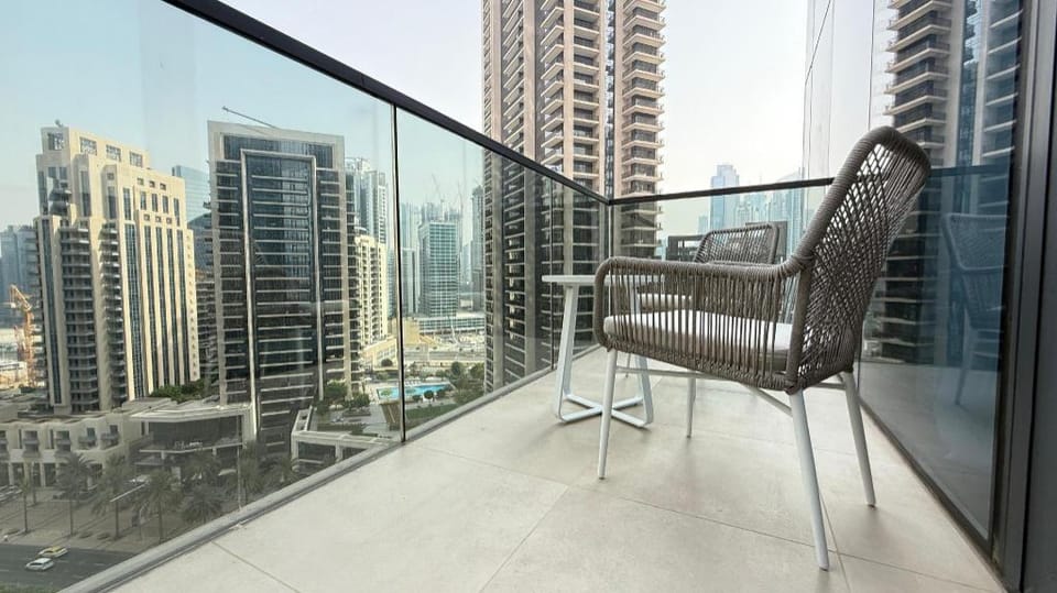 Premium 2bed Apartment In Downtown Act1 Tower Hotel in Dubai