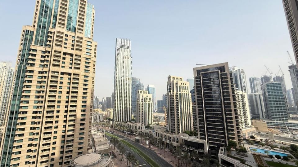 Premium 2bed Apartment In Downtown Act1 Tower Hotel in Dubai