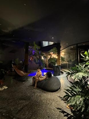 LUXhouse/ Tropical Villa -2 bedroom Quận 2  Villa in Ho Chi Minh City