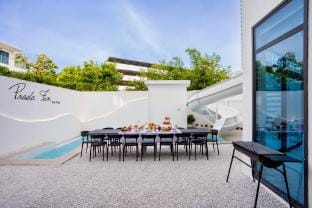 Prada Fun pool villa พูลวิลล่าใกล้ Walking Street Villa in Pattaya City