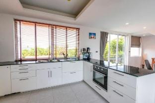 Sea View Front & Back + Pool, 3 Min to Beach V240 Villa in Ko Samui