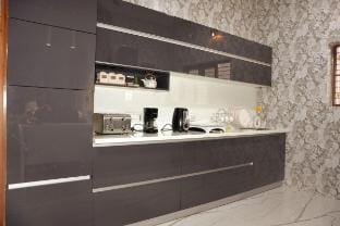 Earth - Luxurious 5 BHK AC Villa at Mysore Villa in Mysuru