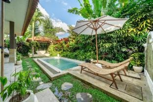 Nyaman3 -Romance, Relaxation, and a Pool All toYou Villa in Sukawati