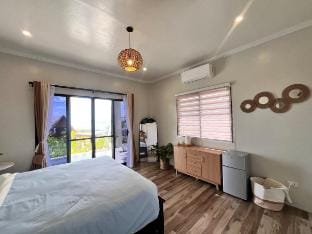 Sondela Cabin Lambug exclusive villa +Hut Villa in Central Visayas